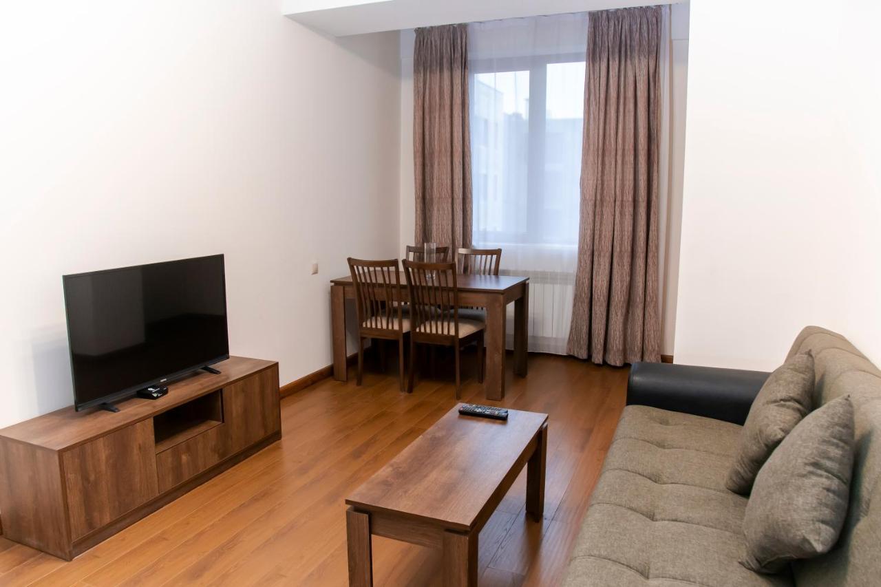 D&H Group Apartment Yerevan Exterior photo