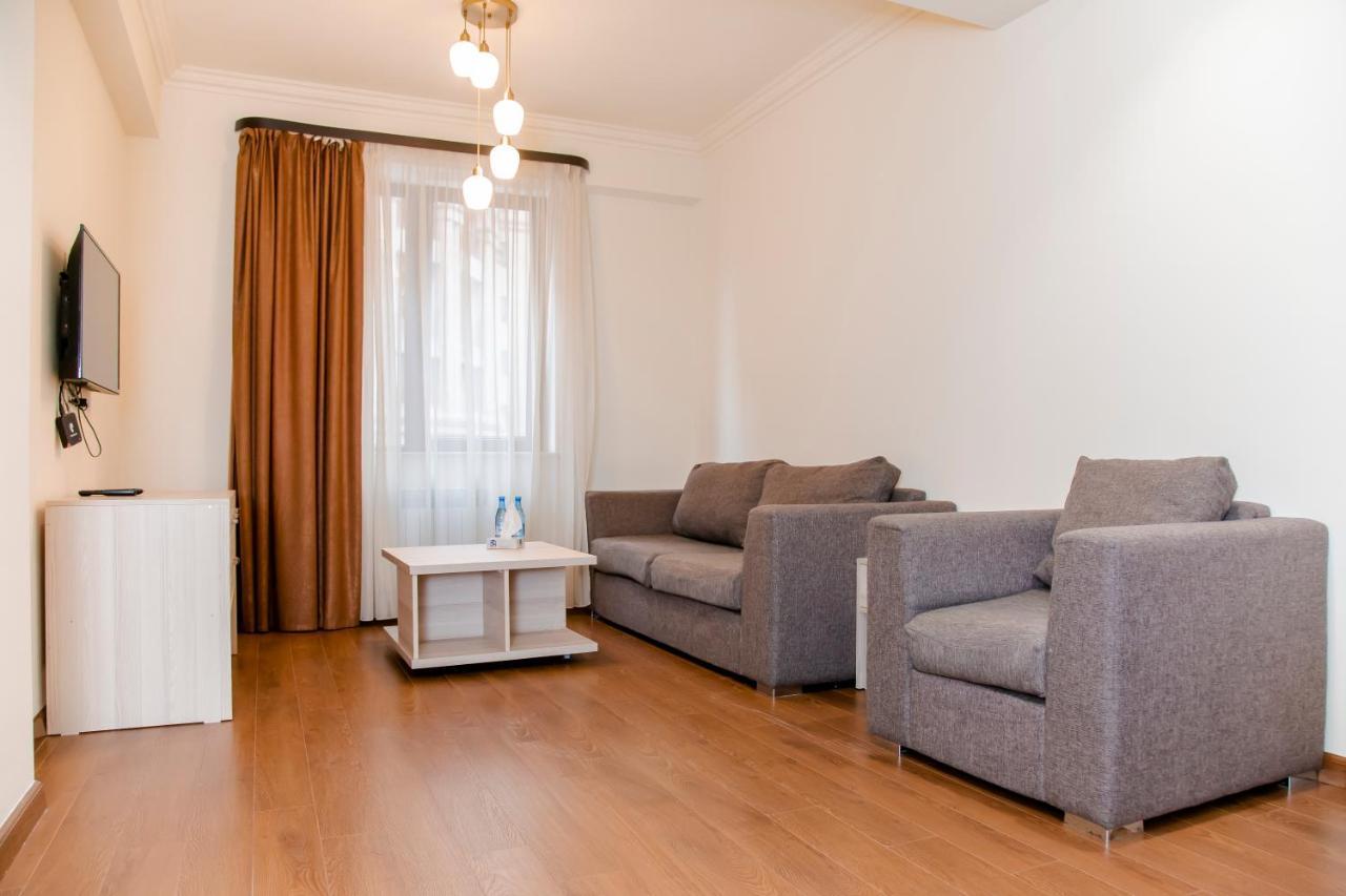 D&H Group Apartment Yerevan Exterior photo